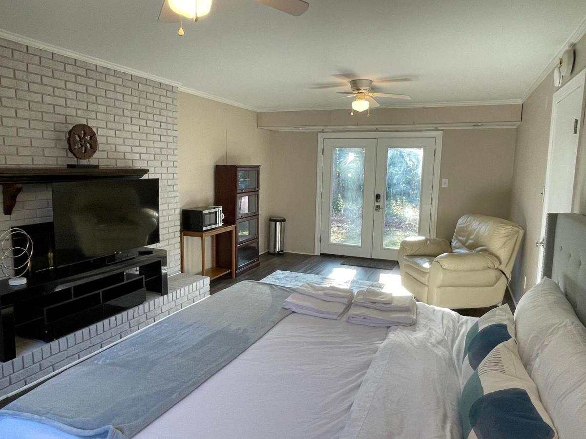 Serene Landing Place Near Downtown Cary Exterior foto