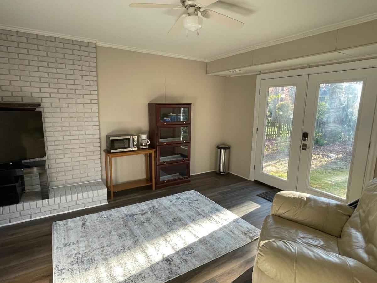 Serene Landing Place Near Downtown Cary Exterior foto